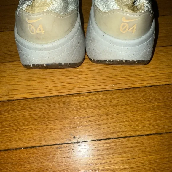 Nike Space Hippie 04 'Barely Green' - Picture 2 of 5